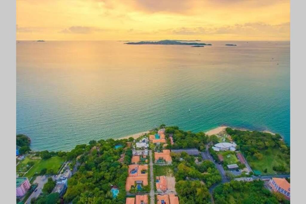 Anb Poolvilla 3Br Walk Private Beach In Pratamnak Pattaya Bagian luar foto