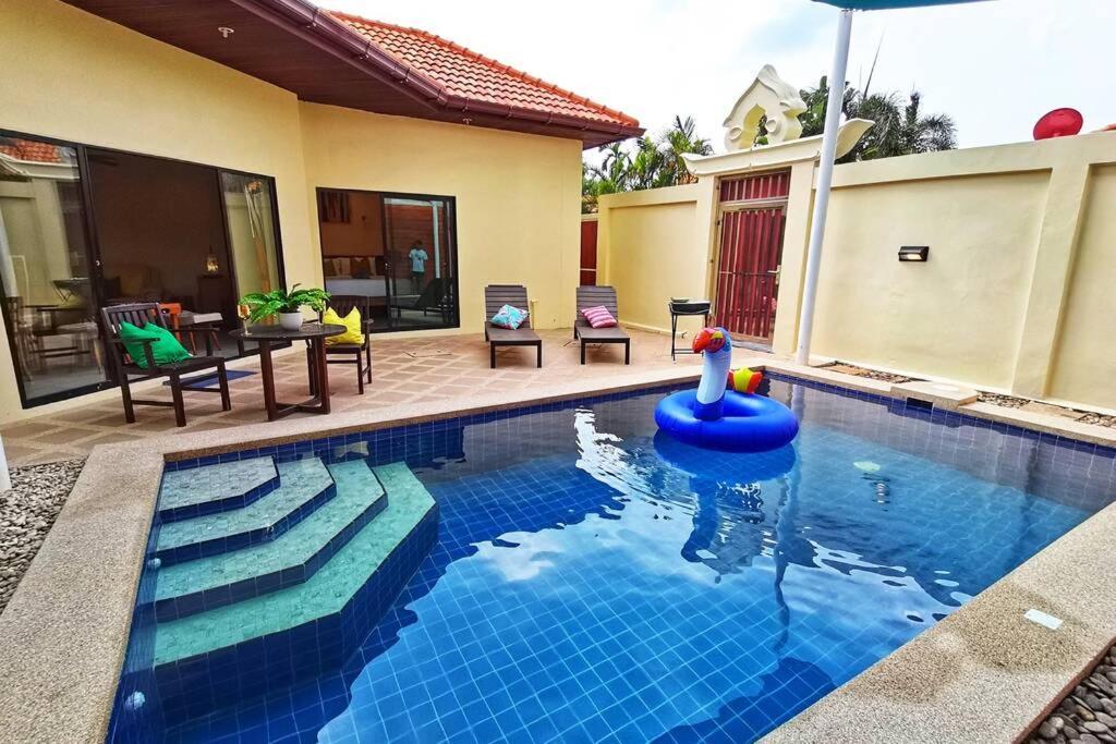 Anb Poolvilla 3Br Walk Private Beach In Pratamnak Pattaya Bagian luar foto